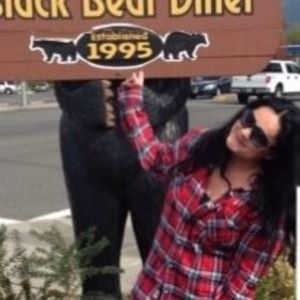 Meet your Posher, Jean